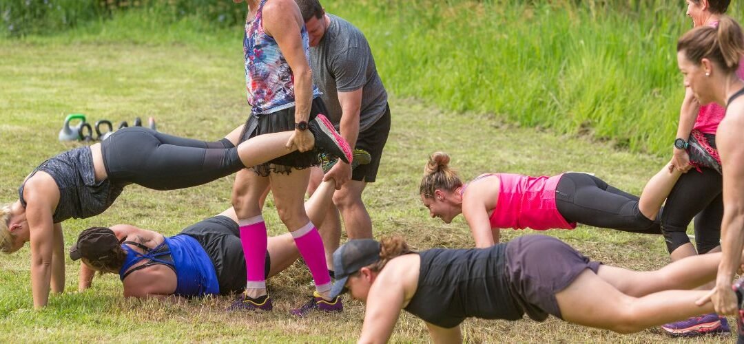 Is it Better to Work Out in a Gym or Outside?